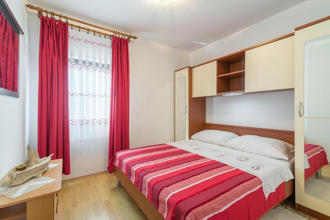 Apartments Puskaric Vir Bagian luar foto